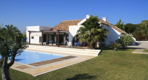Fornos Villa | Villa Oasis Azul - Beautiful Villa With Heated Private Pool, Short Walk To All Amenities