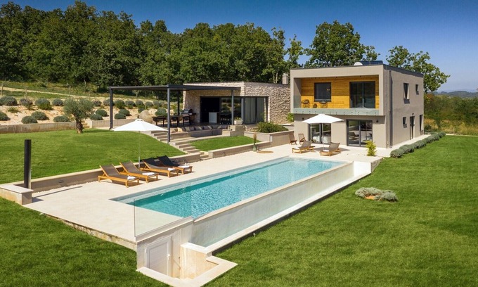Kircija Villa | Villa Ox in Pazin, Croatia