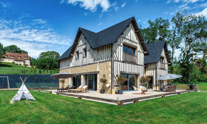 Bonneville-sur-Touques Villa | Villa piscine intérieur chauffé à 5mn de Deauville