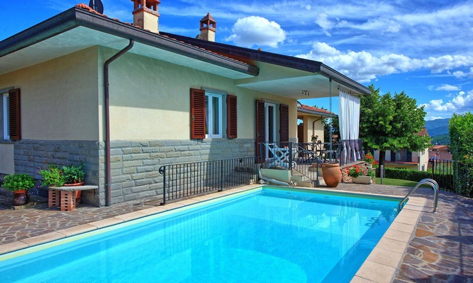 Pratovecchio Villa | Villa en Stia con 4 habitaciones, capacidad 10
