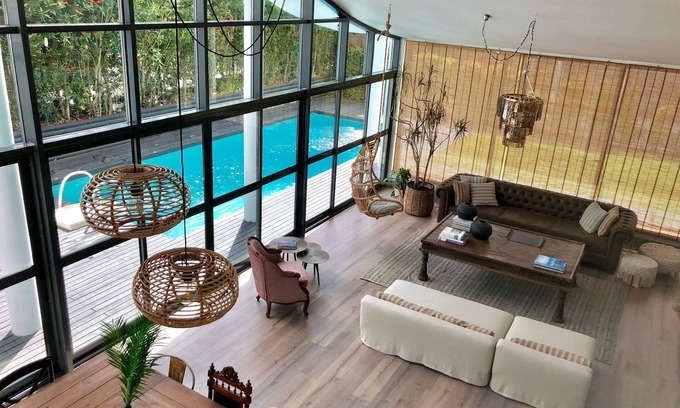 Quinta do Anjo Villa | Villa Provence Chic | Retiro de lujo con piscina privada.