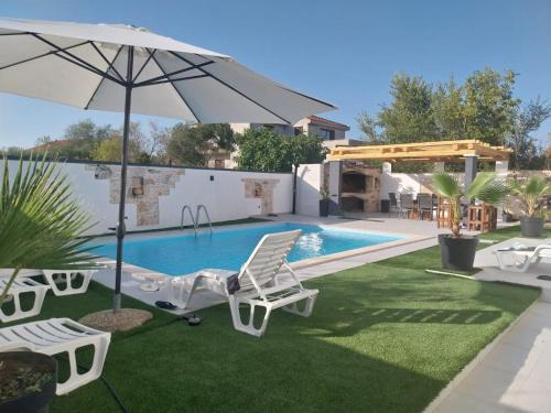 Lovinac Villa | Villa Providenca