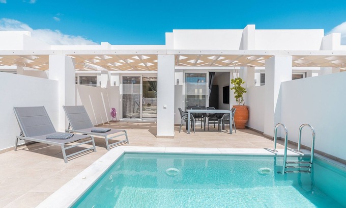 Karpathos Villa | Villa 'Punta Mare 4' con vistas a la montaña, Wi-Fi y aire acondicionado