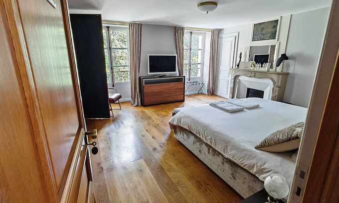 Marat - Parmentier Casa | villa raspail
