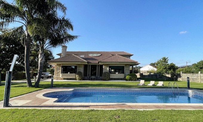 Vilanova de Arousa Villa | Villa Remoan