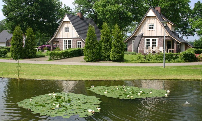 Hellendoorn Casa | Villa Retreat With Pets