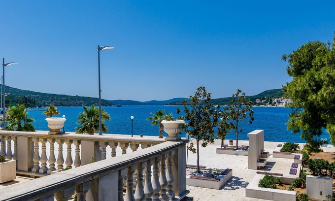 Slano Villa | Villa Ro-Ma - Three Bedroom Villa with Terrace and Sea View