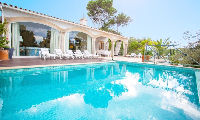 Mal Pas-Bon Aire Villa | VILLA ROMANA BONAIRE - Villa con piscina privada en Bonaire (Alcúdia). WiFi Gratis