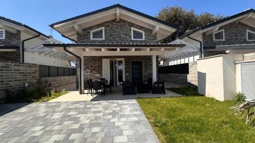 Latina Lido Villa | VILLA SABRINA VICINA al MARE