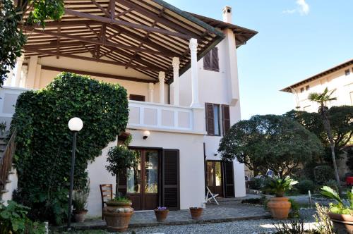 Marina di Pisa Apartamento | Villa Salvini