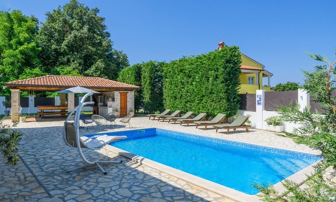 Porec Villa | Villa Sara four-bedroom villa with a swimming pool