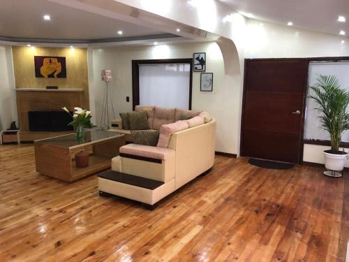 El Rosal Casa | Villa Shalom