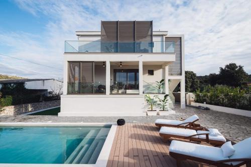 Dvornica Villa | Villa Silente