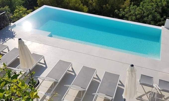 Sitges Villa | Villa Sitges Colonial. Vistas impresionantes al mar. Alto diseño. Renovada.