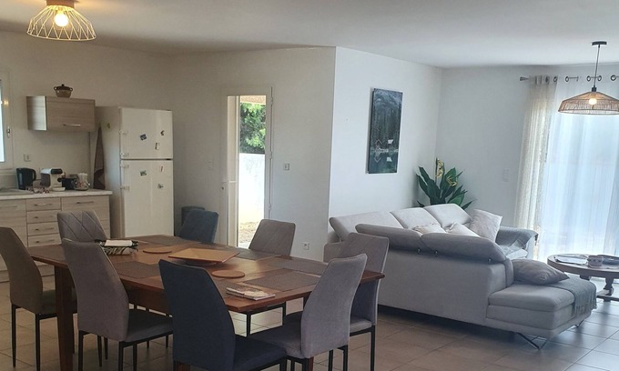 Seilh Casa | Villa Spacieuse - Proche Airbus/golf/aéroport/meet