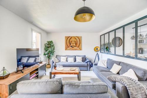 Saint-Simon Villa | Villa St Simon - 11 couchages, piscine, parking, parfait entre famille, amis ou pros