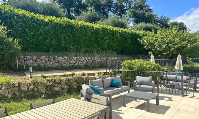 Le Rouret Casa | Villa sur la Côte D'azur Piscine/jardin