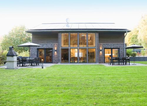 Muritz Apartamento | Villa Thormarcon am Plauer See für 18 Gäste, Sauna, Pool