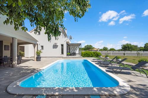 Drnis Casa | Villa Tonka with private pool near Krka
