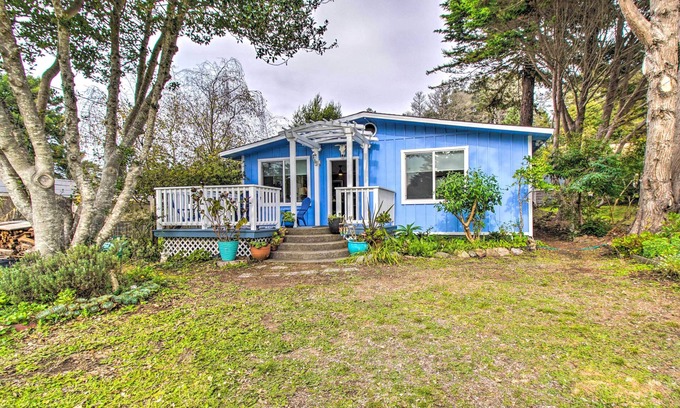 Cleone Casa | ‘Villa Verona’ Beach Retreat w/ Outdoor Space