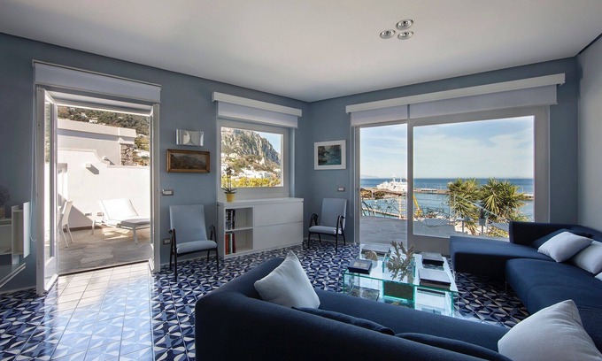 Licola Villa | Villa Vesuvio en Fortino Capri UNA TERRAZA EN EL MAR A 10 MINUTOS DE LA PIAZZETTA