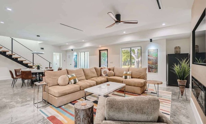 Sunshine Park Casa | Villa Vogue - Designer Finishes Meet Open Living in Sunshine Park
