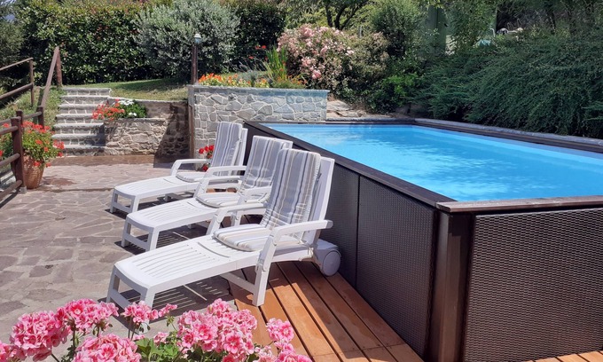Pieve Fosciana Villa | Villa privada, piscina, vistas a la montaña, cerca de Lucca, Toscana y cerca de servicios