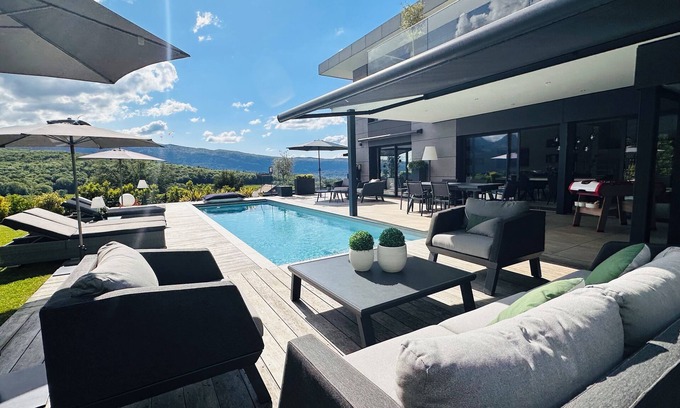 Talloires-Montmin Villa | VILLA WITH POOL - TALLOIRES