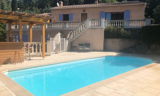 Claviers Villa | Villa con piscina privada y jardines en el borde del hermoso pueblo provenzal