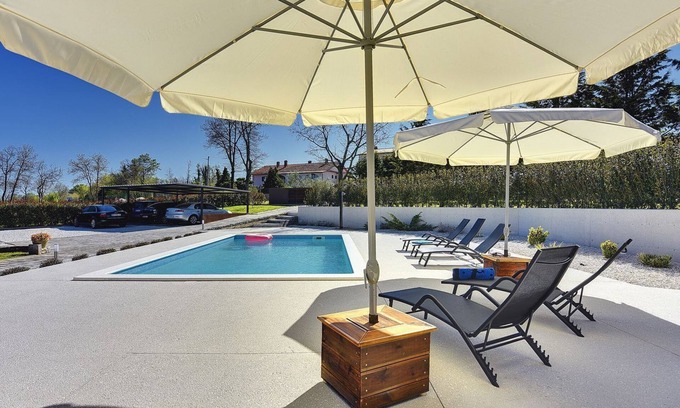 Hreljici Casa | Villa con piscina privada, parque infantil, WiFi, aire acondicionado