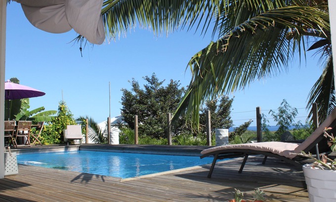 L'Etang-Sale Villa | Villa con vistas a la piscina, al mar y montaña