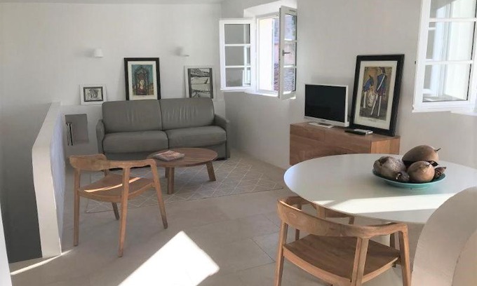 Saint-Tropez City Centre Apartamento | VILLAGE - DUPLEX lumineux avec vue magnifique sur les toits