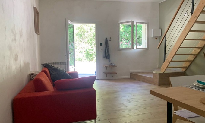 Lafare Casa | Village house at the foot of the Dentelles de Montmirail