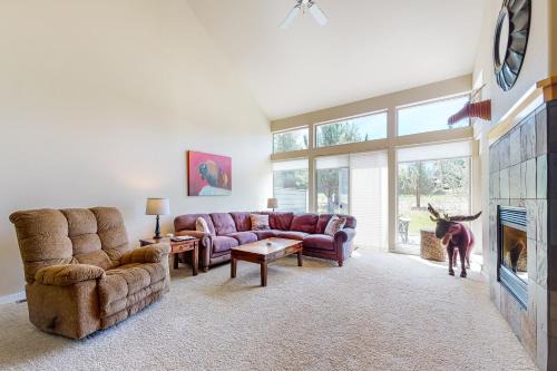 Redmond Casa | Village Loop in Eagle Crest