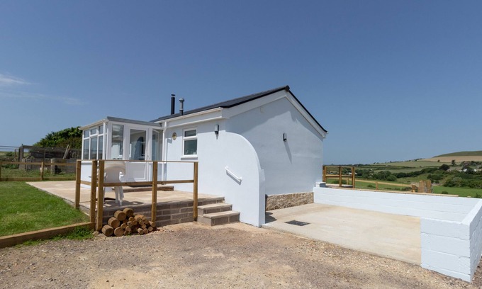 Bridport Casa | Village View