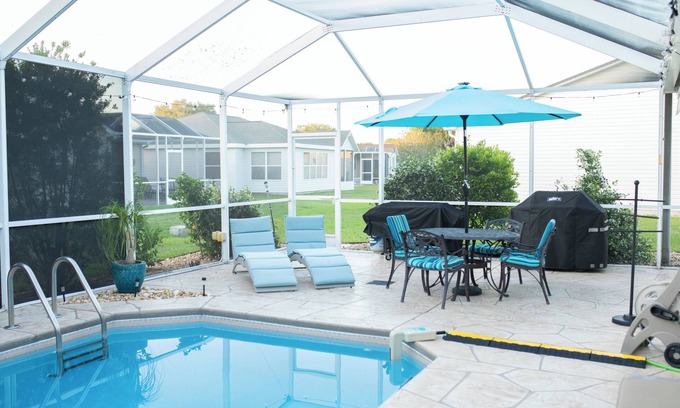 The Villages Casa | -Villages Luxury Living~Pool & Golf Cart-