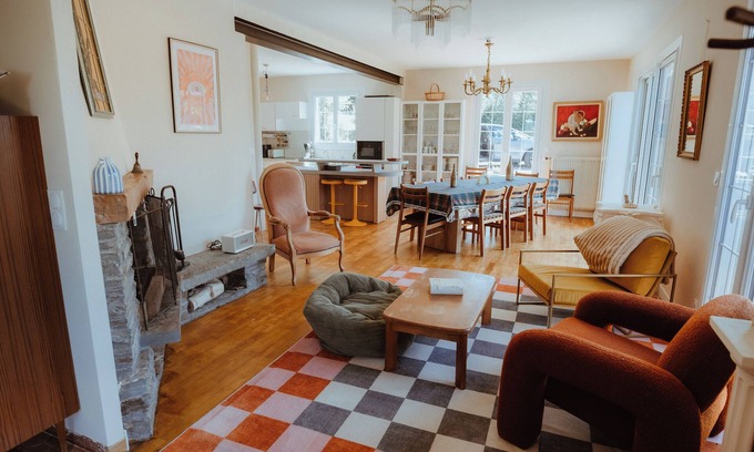 Saint-Remy Villa | Villanona - large house with jacuzzi, billiards, table tennis, garden with petanque area