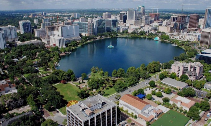 Lake Eola Heights Condominio | Vintage 2 Bedroom 1.5 Bathroom Condo Lake View