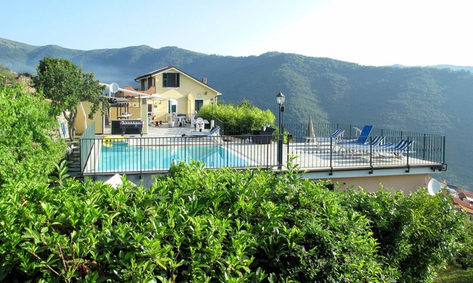 Valloria Apartamento | Viola (VLO203) by Interhome