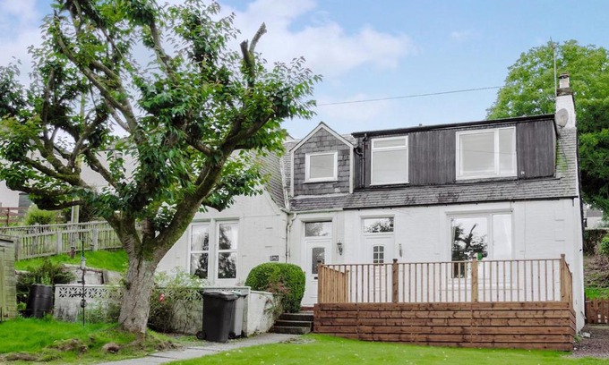 Castle Douglas Casa | Violet Grove