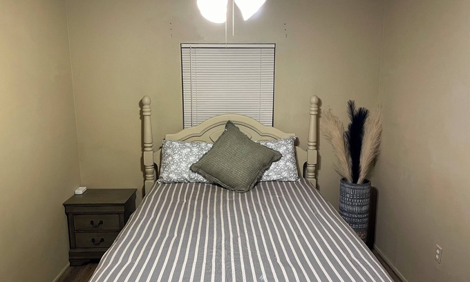 Fairview Shores Apartamento | Virbo Host Website is not working for me. Do not book this property. Thank you