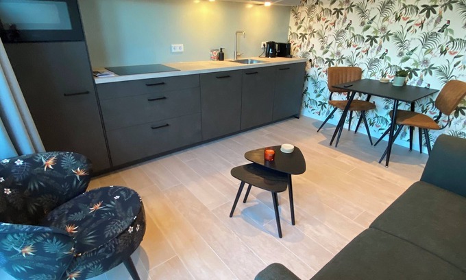 Westkapelle Apartamento | Viruly32holiday Westkapelle for 2 adults and 1 baby. 200 meters from Sea.