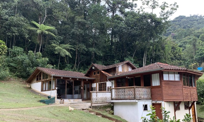 Nucleo Maua Casa | Vizconde de Mauá / Peacock Valley House con mucha naturaleza y paz. 21 98934-0236
