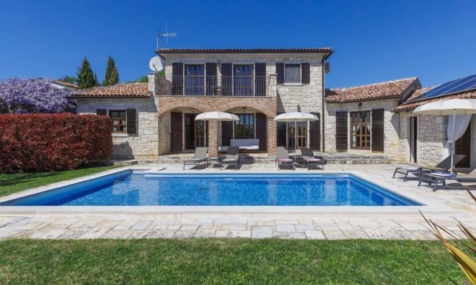 Strpacici Casa | Visignano by Interhome