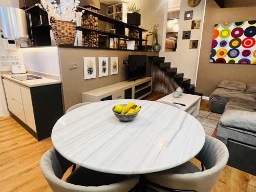 Burgos Apartamento | Vista Alegre Hubu Loft