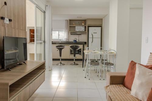 Alto Sao Bento Apartamento | Vista Atlântico: Cond. Arborizado em Itapema P1474