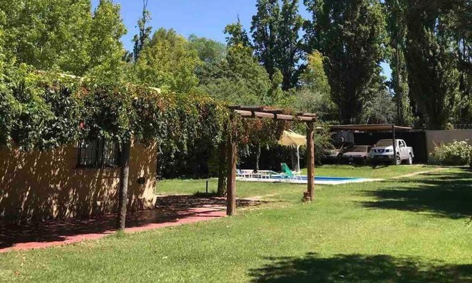 Vistalba Casa | Vistalba Relax, hermosa y cómoda Casa con piscina!