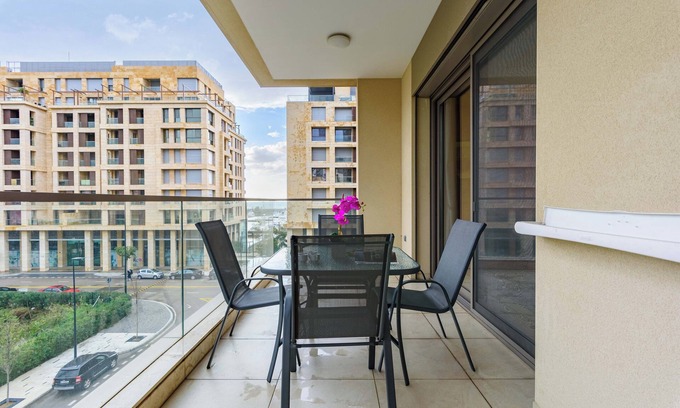 Dbayeh Apartamento | Viva 3-BR Apt in Waterfront Dbayeh
