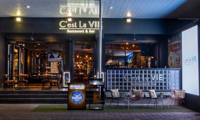 Petitenget Hotel | Viva Dash Hotel Seminyak