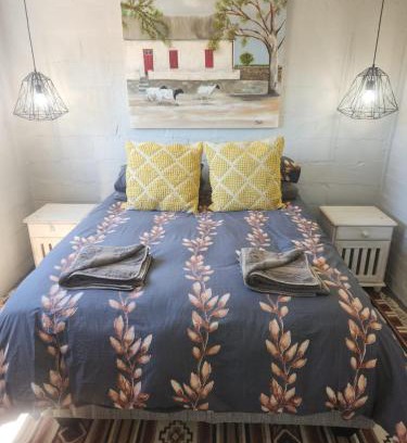 Oudtshoorn Apartamento | Volgenoeg Self Catering Family Unit